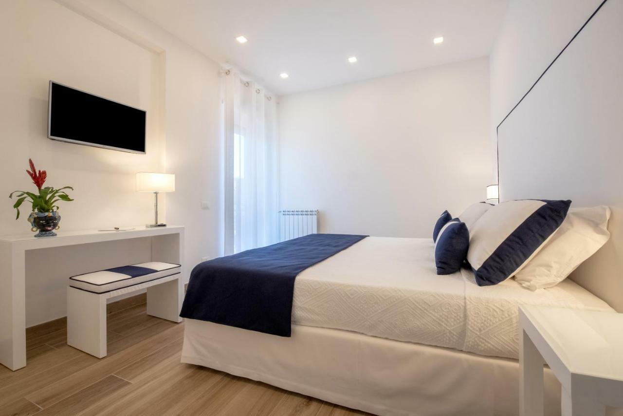 Solymar Apartments Соренто Екстериор снимка