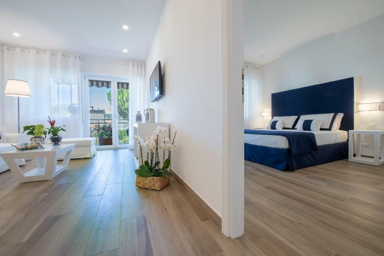 Solymar Apartments Соренто Екстериор снимка