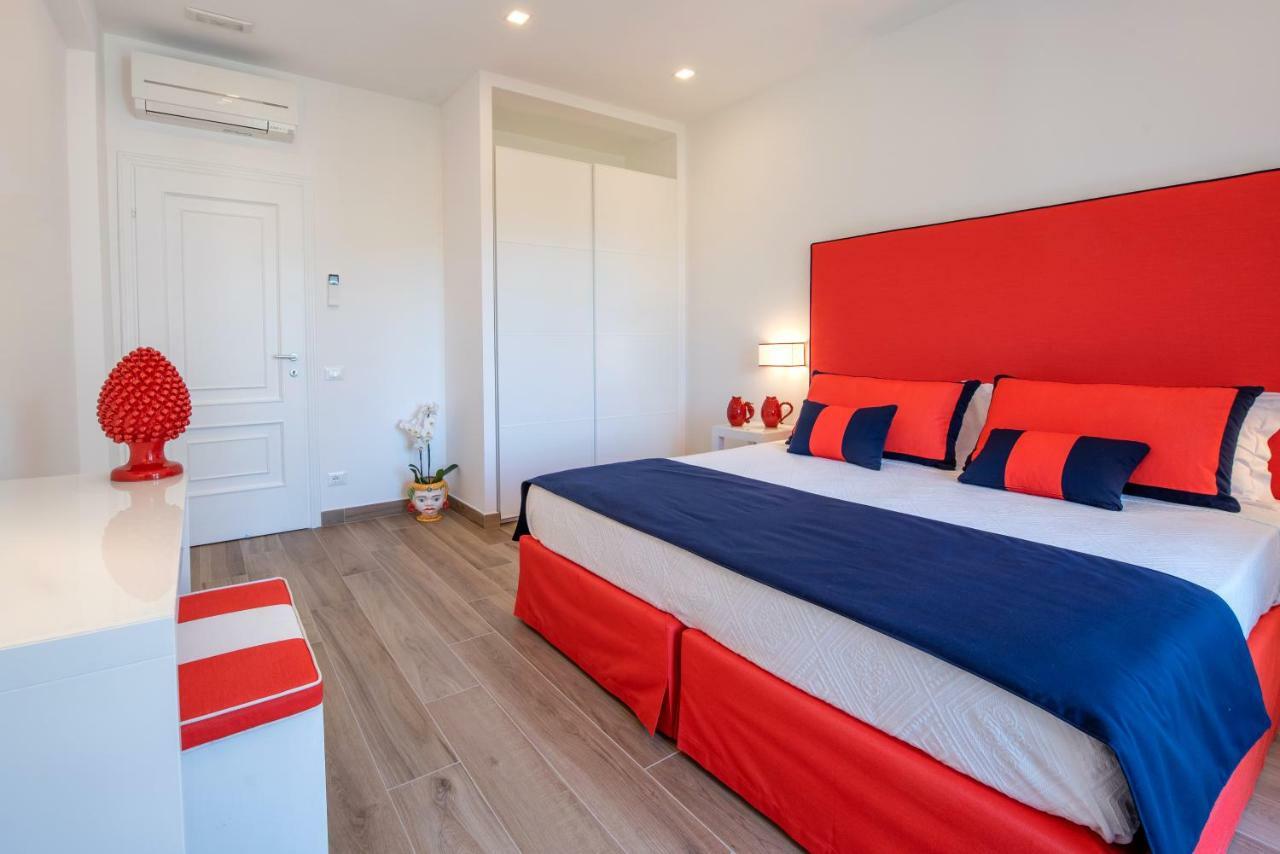 Solymar Apartments Соренто Екстериор снимка