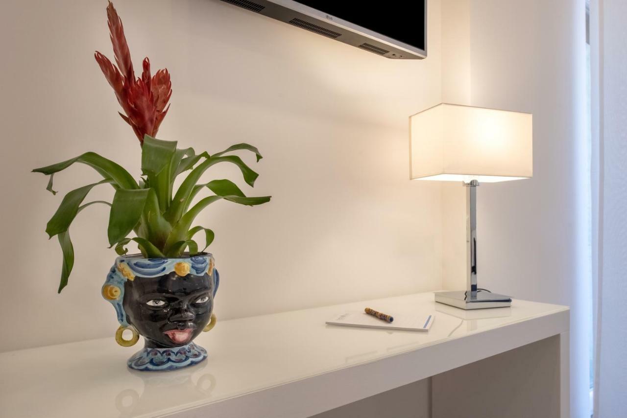 Solymar Apartments Соренто Екстериор снимка
